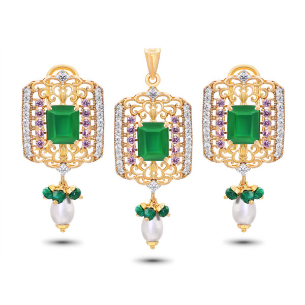 22K Gold Pearl Pendant Set (19.25G)